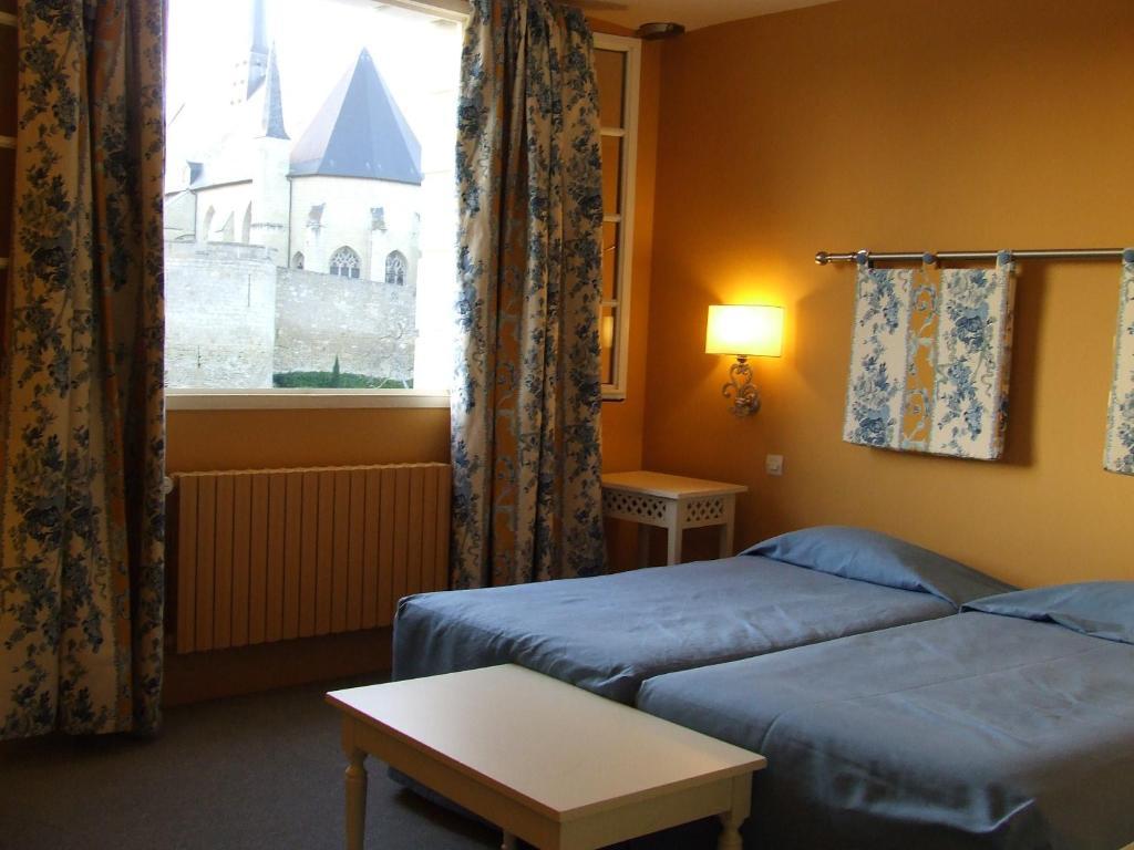 Hotel Spa Le Relais Du Bellay Montreuil-Bellay Quarto foto