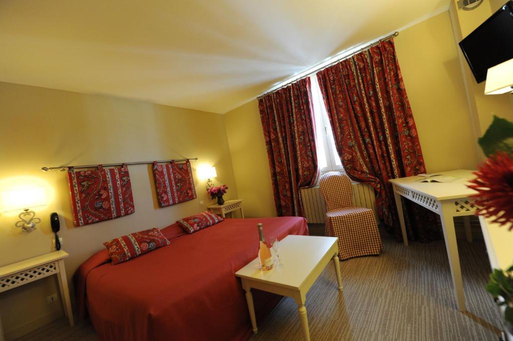 Hotel Spa Le Relais Du Bellay Montreuil-Bellay Quarto foto