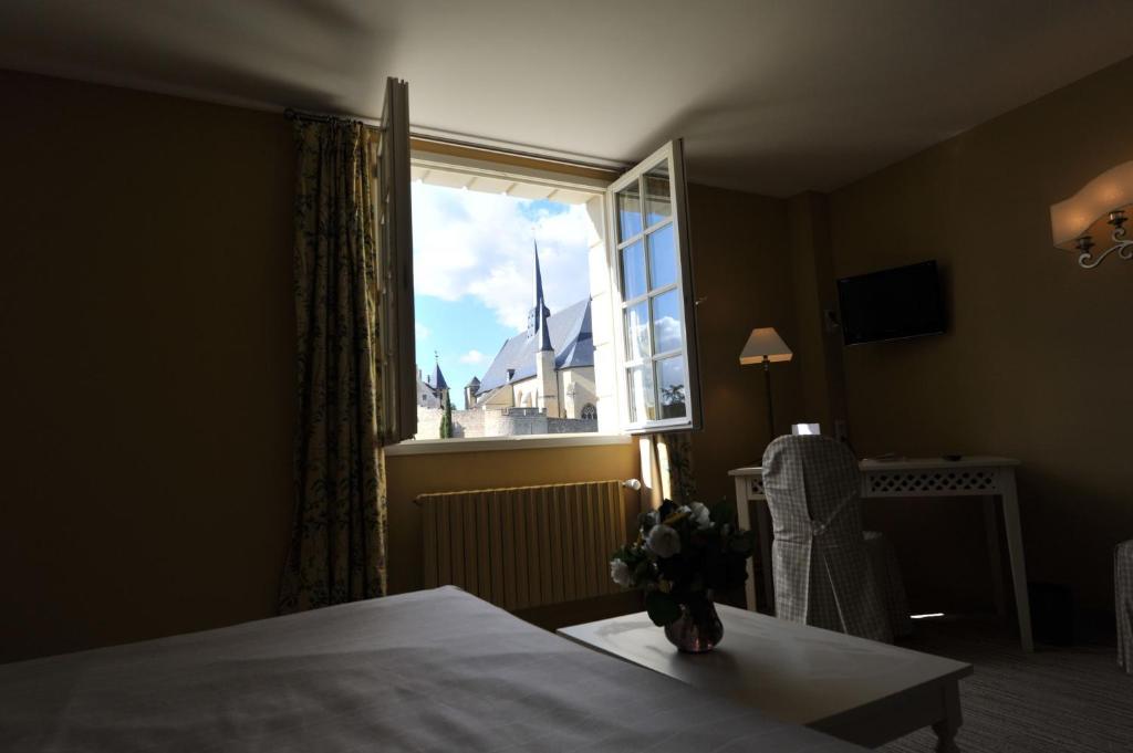 Hotel Spa Le Relais Du Bellay Montreuil-Bellay Quarto foto